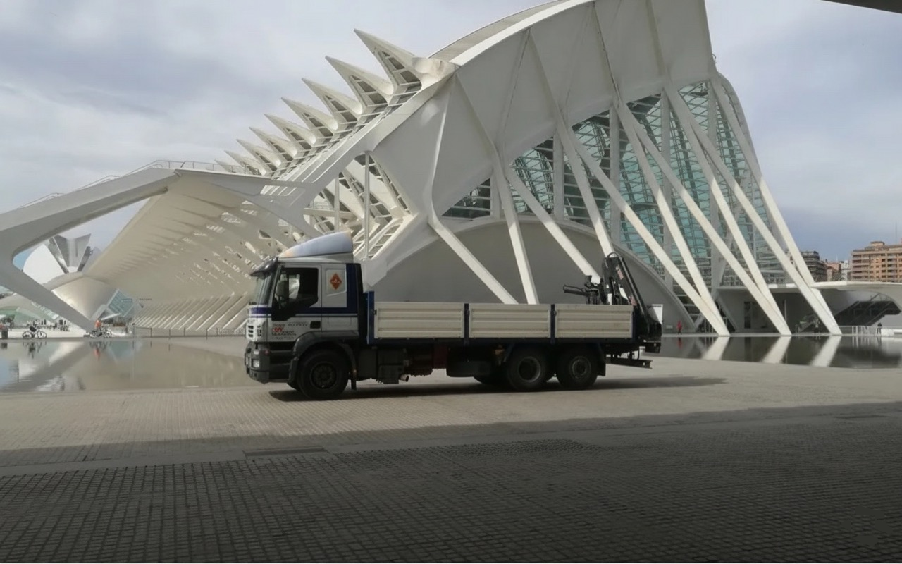Camión Museo Artes y Ciencias
